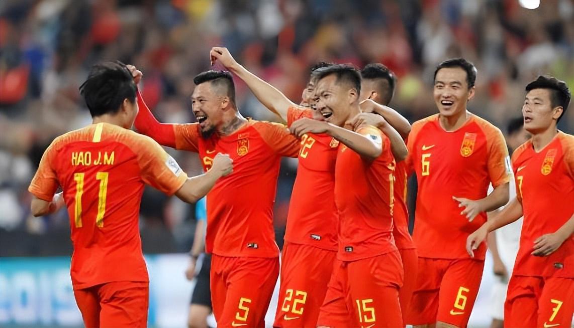 开云体育APP下载-18岁的国安新援刚加盟就坐稳首发!球迷看好他进国足,引发热议